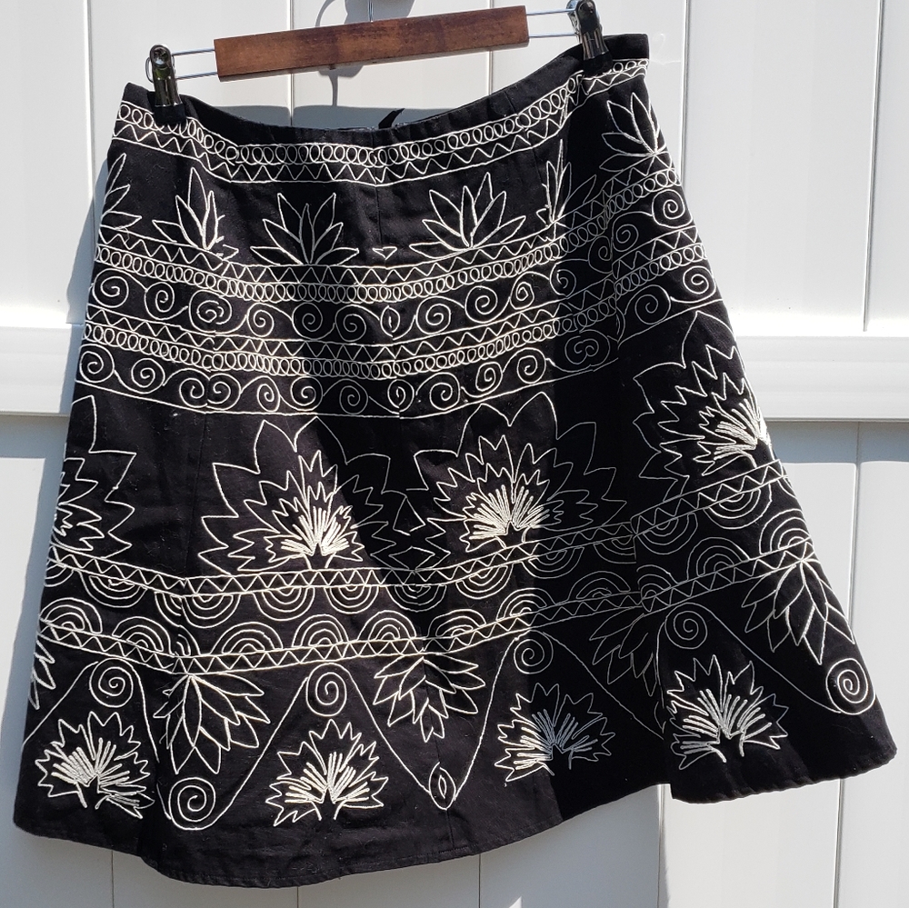 Talbots embroidered skirt